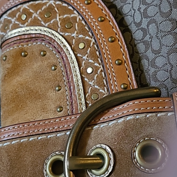 Coach signature studded suede and leather hobo bag - Picture 7 of 7